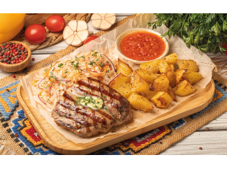 Стейк свиной с картошечкой