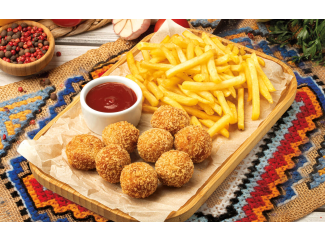 Куриные наггетсы с картошкой фри