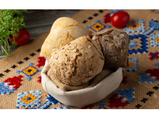 Корзина с тёплыми булочками
