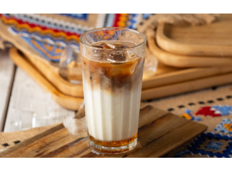 Карамельный айс-латте