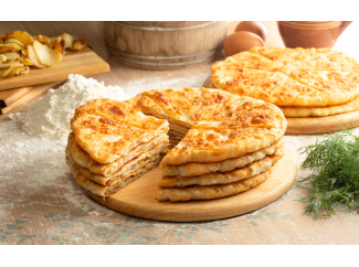 Плацинда с картофелем и беконом